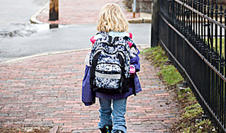 Школьница найдена живой в Челябинске Школьница найдена живой в Челябинске