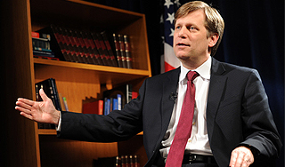 Лавров оценил "высокомерие" Макфола Лавров оценил "высокомерие" Макфола