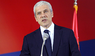 Президент Сербии ушел в "хитрую" отставку Президент Сербии ушел в "хитрую" отставку