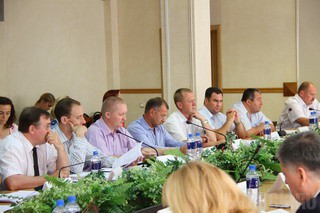 Губернатор нагибает горсовет