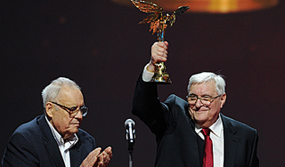 В Москве раздали российские "Оскары" В Москве раздали российские "Оскары"