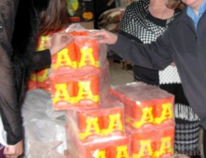 Инвалидов и пенсионеров кормили некачественной крупой