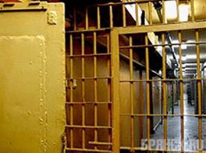 Торговавшего наркотиками подростка взяли под стражу