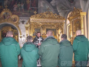 Малолетние заключенные побывали в храмах и монастырях