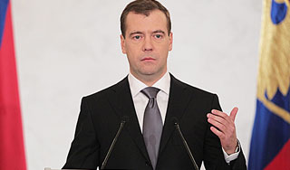 Медведев предсказал жаркую осень Медведев предсказал жаркую осень