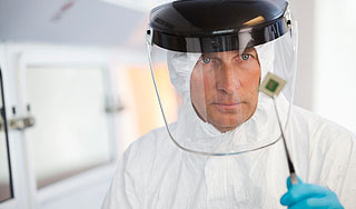 В Финляндии россиянам хотят вживлять чипы В Финляндии россиянам хотят вживлять чипы