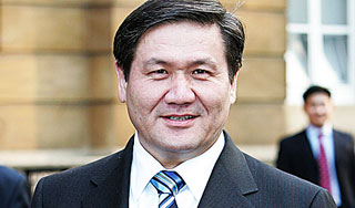 Экс-президента Монголии взяли штурмом Экс-президента Монголии взяли штурмом