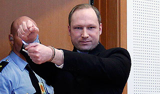 Брейвик оправдал бойню в Осло самообороной Брейвик оправдал бойню в Осло самообороной