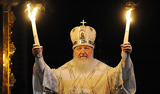 Православные празднуют Пасху Православные празднуют Пасху