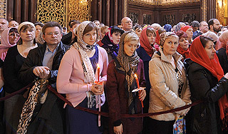 Настала светлая неделя после Пасхи Настала светлая неделя после Пасхи