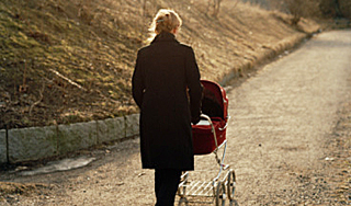 В Подмосковье ребенка выкрали из коляски В Подмосковье ребенка выкрали из коляски