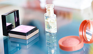 Косметика и духи грозят людям диабетом Косметика и духи грозят людям диабетом