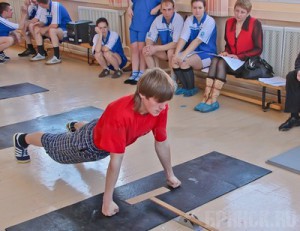 Представители работающей молодежи померились силой