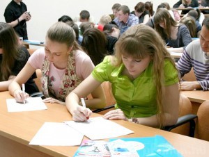 Жителей Брянска пригласили проверить свою грамотность