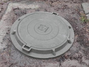 В Брянской области украли почти 560 крышек люков