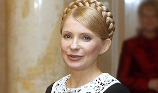 Тимошенко вернули из больницы в колонию Тимошенко вернули из больницы в колонию