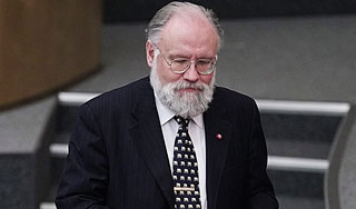 Чуров спрятал в сейф "корочки" Путина Чуров спрятал в сейф "корочки" Путина