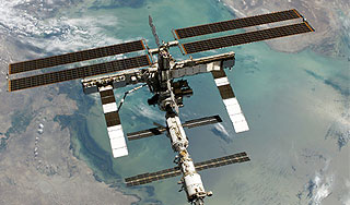 На МКС обнаружены опасные микробы На МКС обнаружены опасные микробы