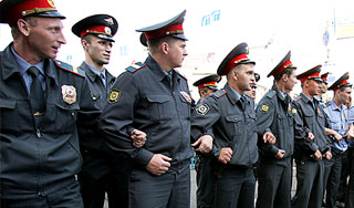 Полицию будут проверять каждые четыре года Полицию будут проверять каждые четыре года