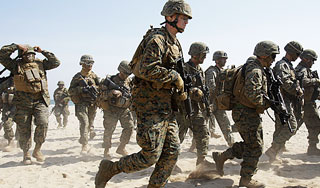 США забирают из Японии тысячи солдат США забирают из Японии тысячи солдат