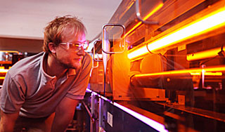 Россия создаст самый мощный лазер в мире Россия создаст самый мощный лазер в мире