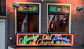 Туристам в Голландии запретили "травку" Туристам в Голландии запретили "травку"