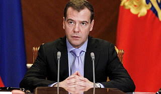 Дмитрий Медведев уволил двух губернаторов Дмитрий Медведев уволил двух губернаторов