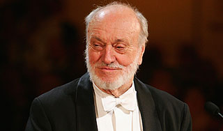 Дирижер потерял сознание на концерте Дирижер потерял сознание на концерте