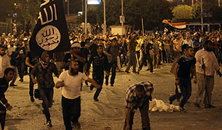 В Каире египтян обстреляли картечью В Каире египтян обстреляли картечью