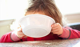 Мать заморила маленьких детей голодом Мать заморила маленьких детей голодом