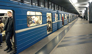 Московское метро изменит 9 мая режим работы Московское метро изменит 9 мая режим работы