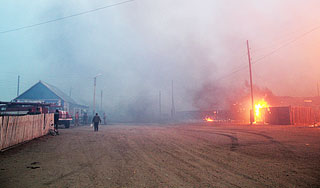 Пожар в красноярском поселке потушен Пожар в красноярском поселке потушен