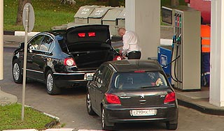 Сколько стоит бензин в разных странах Сколько стоит бензин в разных странах