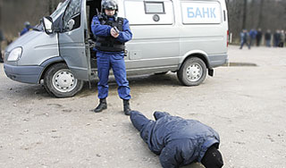 Полиция сорвала ограбление банка Полиция сорвала ограбление банка