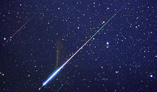 Земляне увидят ночью аквариды и суперлуние Земляне увидят ночью аквариды и суперлуние