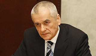 Медведев назвал Онищенко вечным Медведев назвал Онищенко вечным