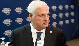 Лидер Панамы судится с вице-президентом Лидер Панамы судится с вице-президентом