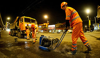 Дачники попадут в огромные пробки Дачники попадут в огромные пробки