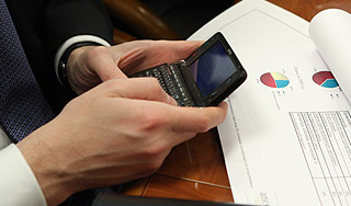 Мужчину наказали за нецензурные sms Мужчину наказали за нецензурные sms