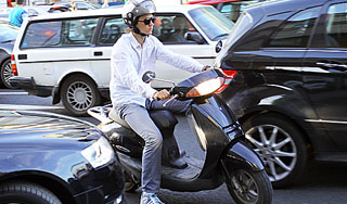 У подростков отбирают скутеры и мопеды У подростков отбирают скутеры и мопеды