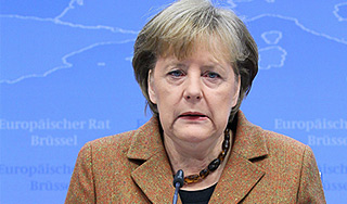 Меркель потерпела "историческое поражение" Меркель потерпела "историческое поражение"