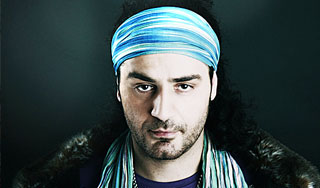 Аятоллы приговорили рэпера к смерти Аятоллы приговорили рэпера к смерти