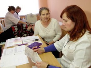 Автопоезд здоровья отправился в Погарский район