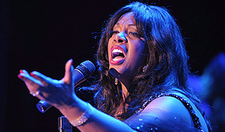 Скончалась "королева диско" Донна Саммер Скончалась "королева диско" Донна Саммер