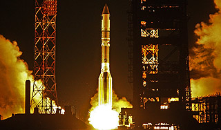 "Протон-М" стартовал с канадским спутником "Протон-М" стартовал с канадским спутником