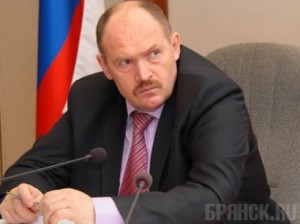 В 2011 году Сергей Смирнов официально получил 1,8 миллиона