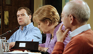 Премьер Медведев оценил саммит G8 Премьер Медведев оценил саммит G8