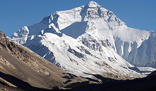 На Эвересте погибла группа альпинистов На Эвересте погибла группа альпинистов
