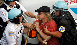 МИД России беспокоят аресты в Чикаго МИД России беспокоят аресты в Чикаго