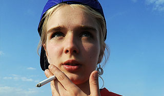 В Омске школьница убила мужчину за сигареты В Омске школьница убила мужчину за сигареты